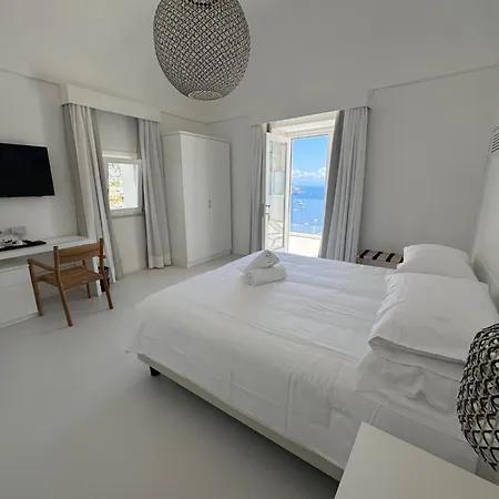 Posa Posa Positano