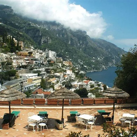 Posa Posa Positano