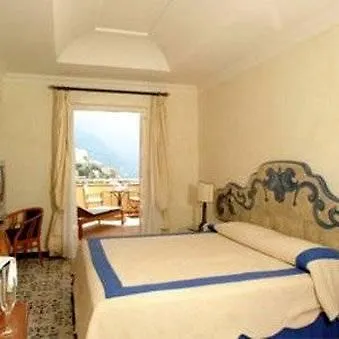 Posa Posa Hotel 4*