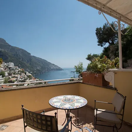 Posa Posa Positano