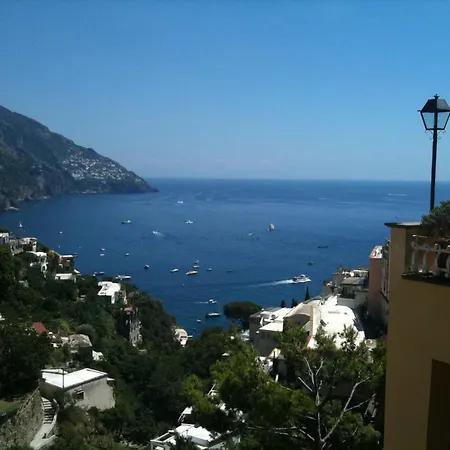 Posa Posa Positano