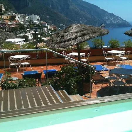 Posa Posa Positano