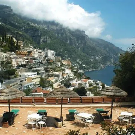 Posa Posa Hotel 4*