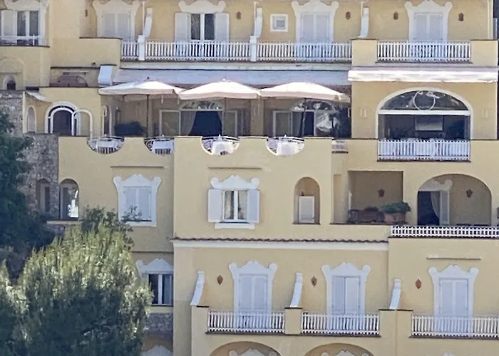 Готель Posa Posa 4*